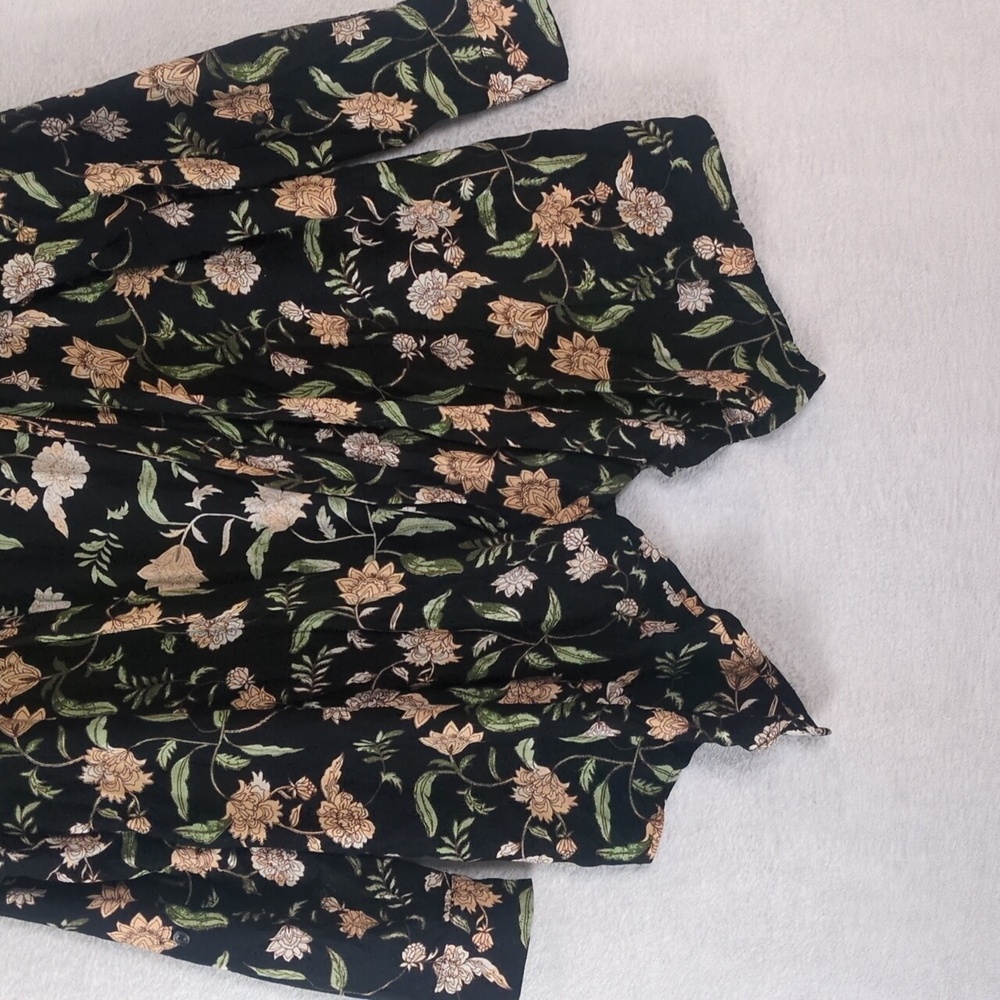 Croft & Barrow Womens Floral Asymmetrical Cardigan Size M - Picture 3 of 7